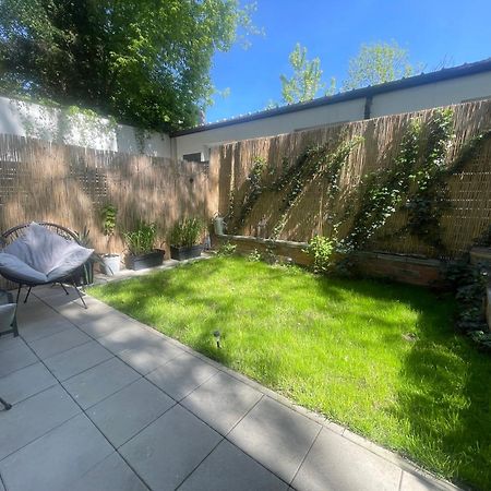 Garden Place Apartment Варшава Екстер'єр фото